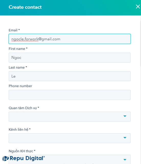 Create-contacts-in-Hubspot